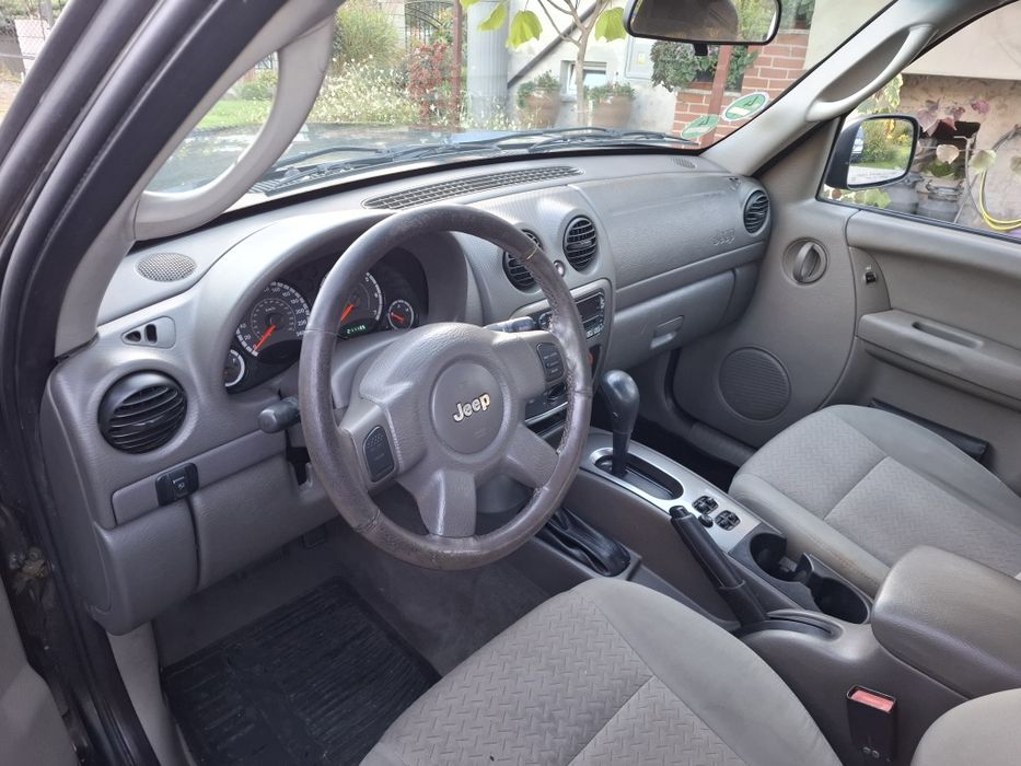 Jeep Cherokee KJ 3.7 V6 Renegade 2005, nie liberty