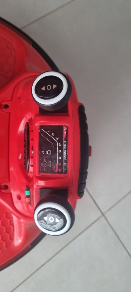Jeździk, samochodzik elektryczny dla dzieci Costway czerwony