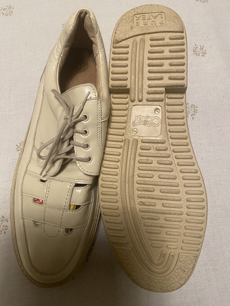 Buty meskie rozmiar 42.5  firmy Otmet