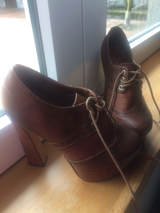 Sapatos 35