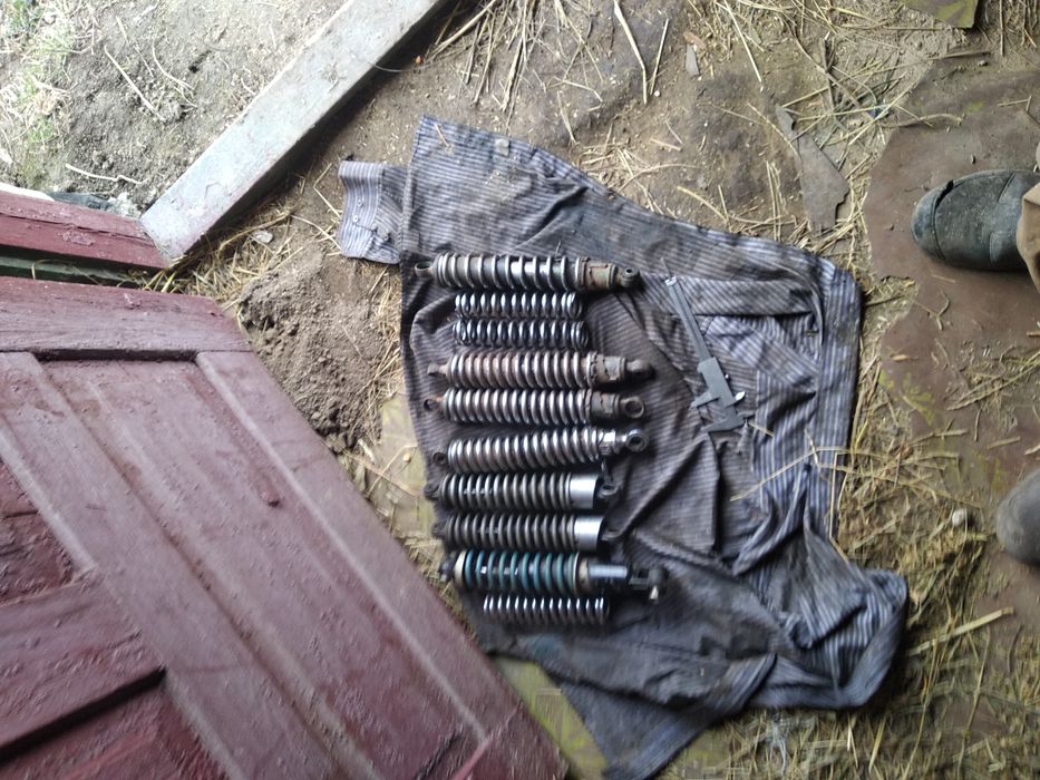 Амортизатори різні до мото