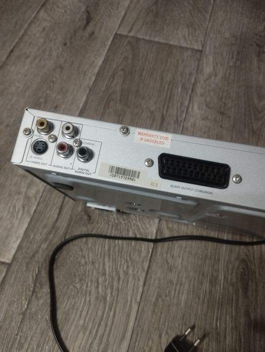 DVD відео плеєр  BBK DV313SI з функцією караоке