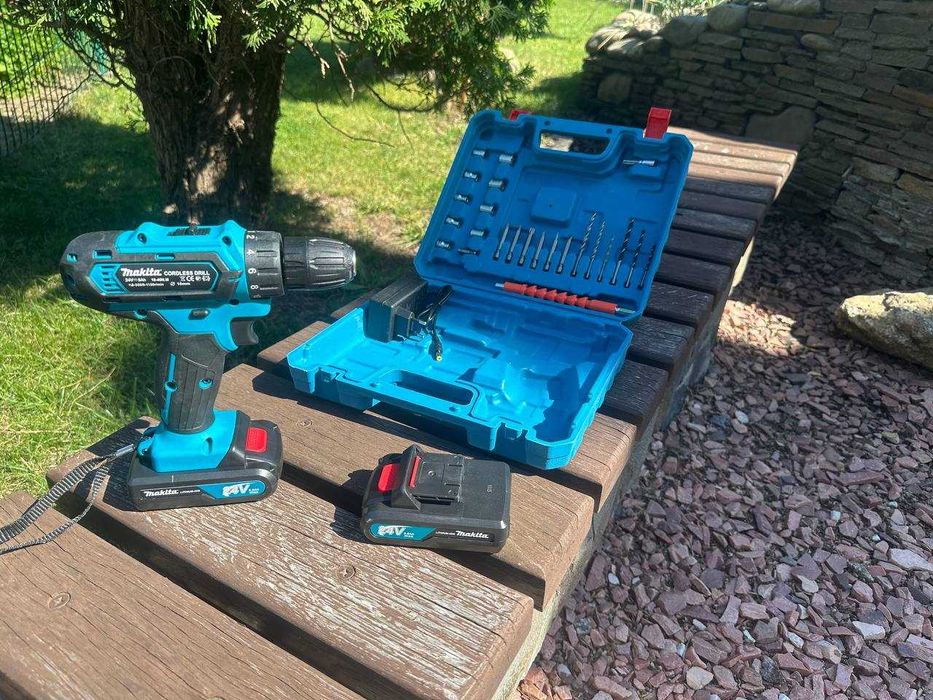 Аккумуляторный шуруповерт Makita 550 24В с DFR патроном в кейсе Макита