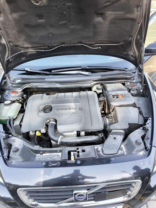 VOLVO V50 1.6D без вкладень