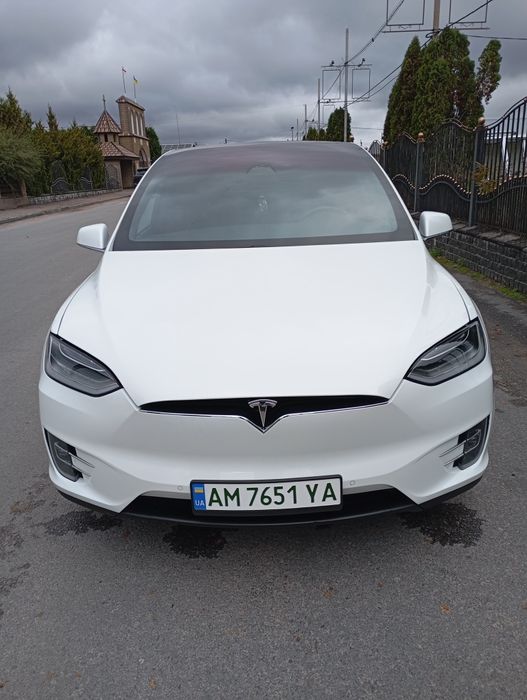 Tesla Model X 2018 p100d