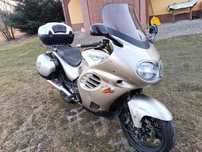 Triumph T300 szosowo/turystyczny