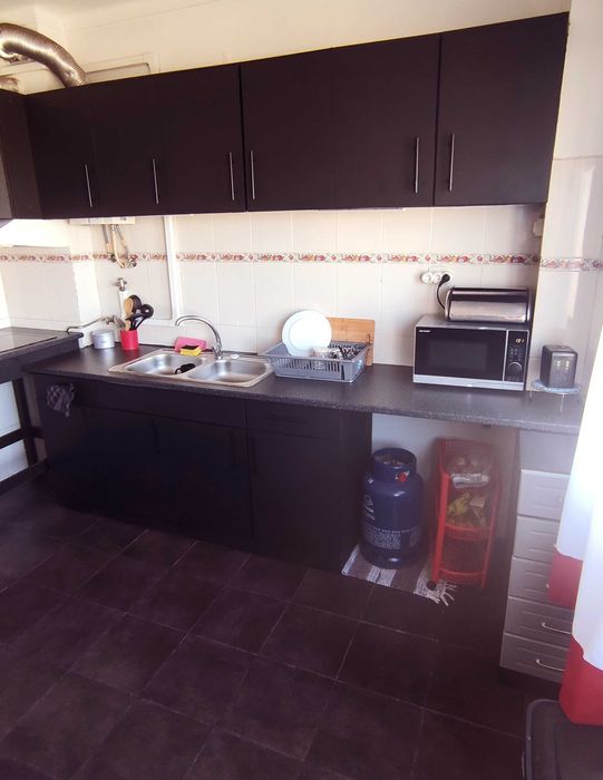 Quarto ambiente acolhedor, a 30 min da Praça Comércio