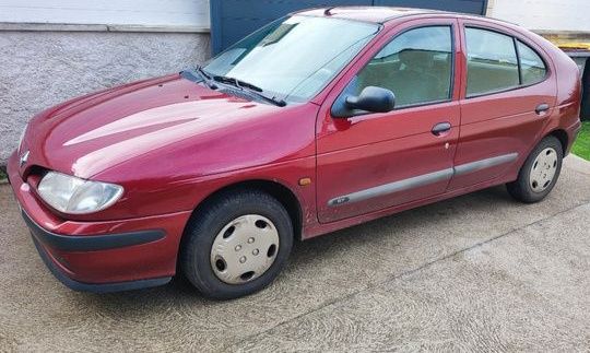 Vendo carro em muito bom estado