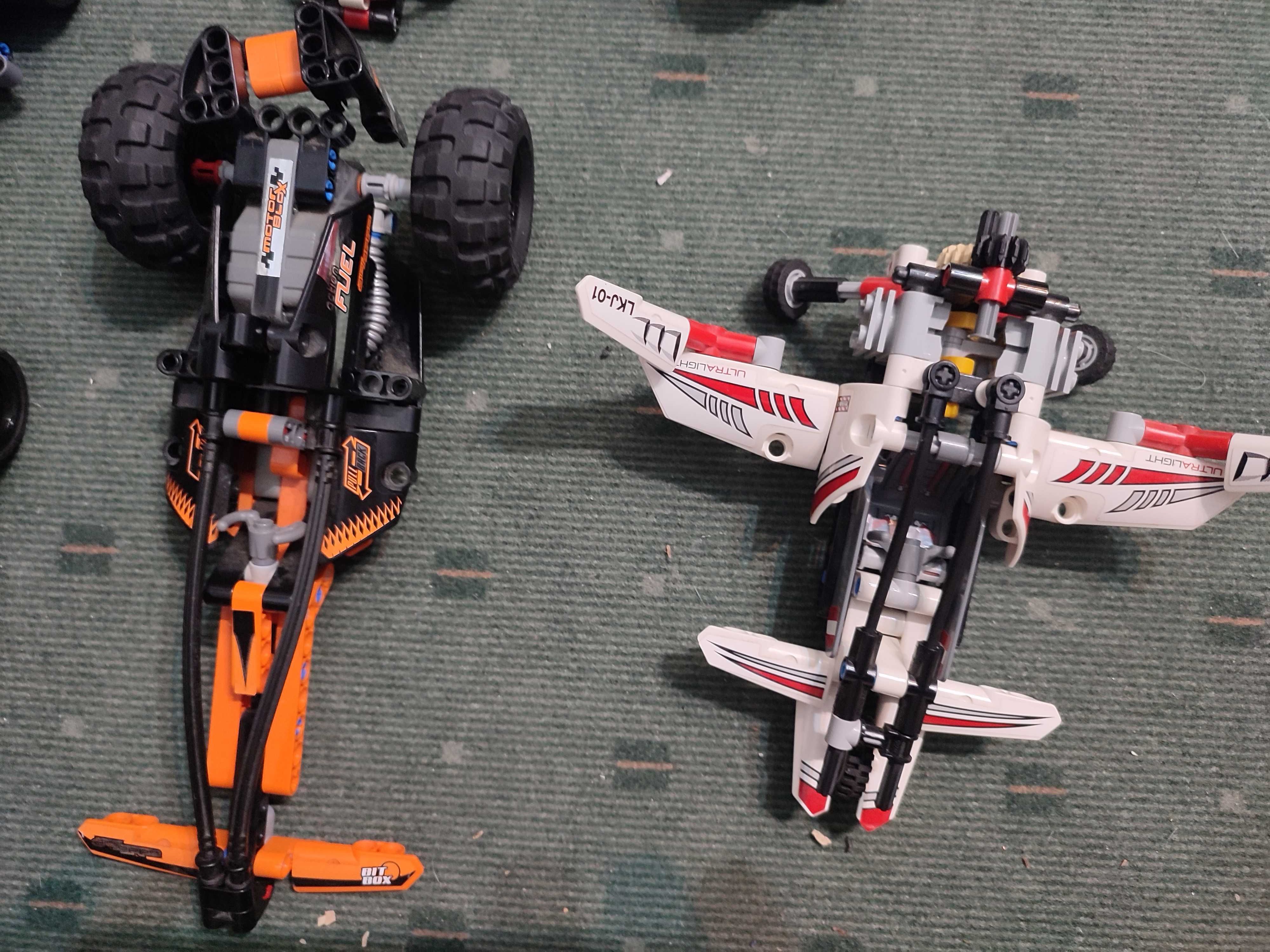 Lote com 7 Carros da Lego