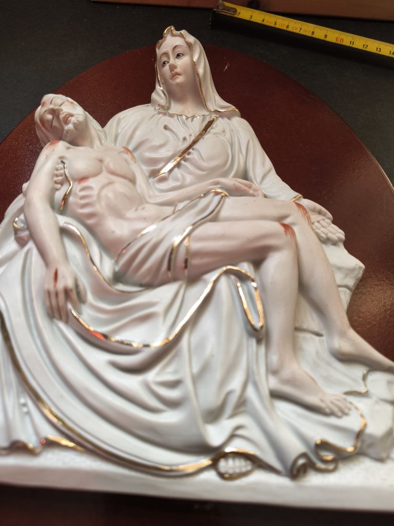 Quadro em Porcelana e Madeira com Detalhes Dourado
