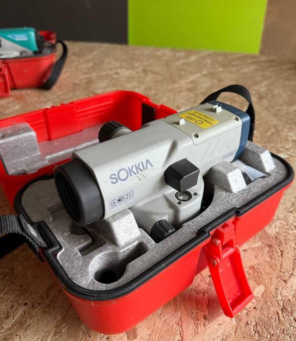 Продам нівеліри SOKKIЛ + штатив