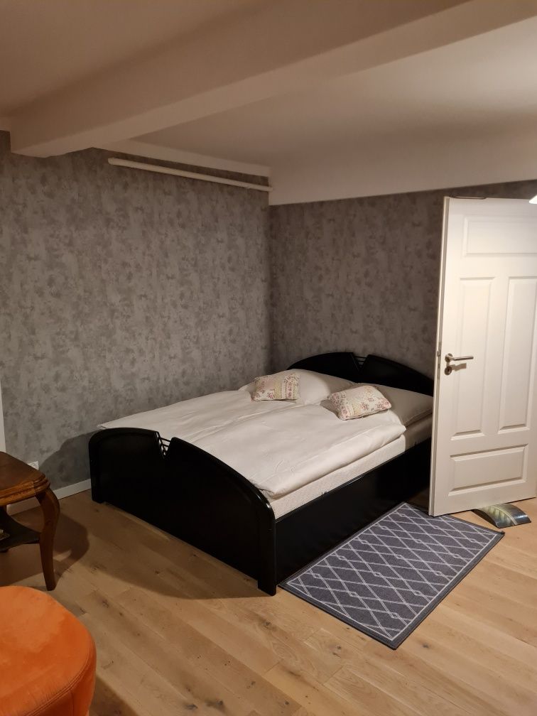 Apartament pod grzybkami skalnymi