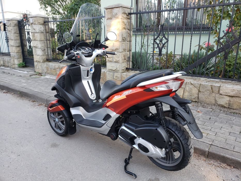 Скутер Piaggio Mp3 125ie Yourban