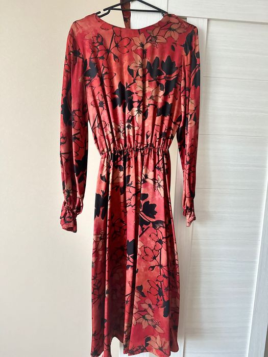 Сукня атласна українського бренду