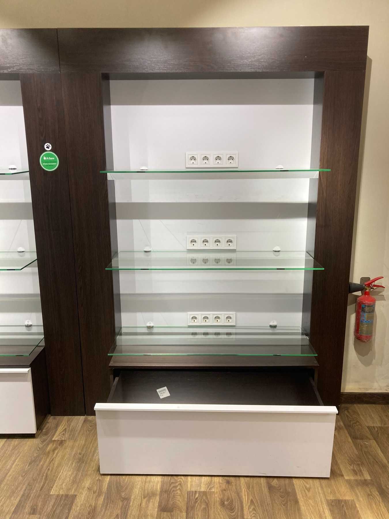 Продается Витрина для Магазина