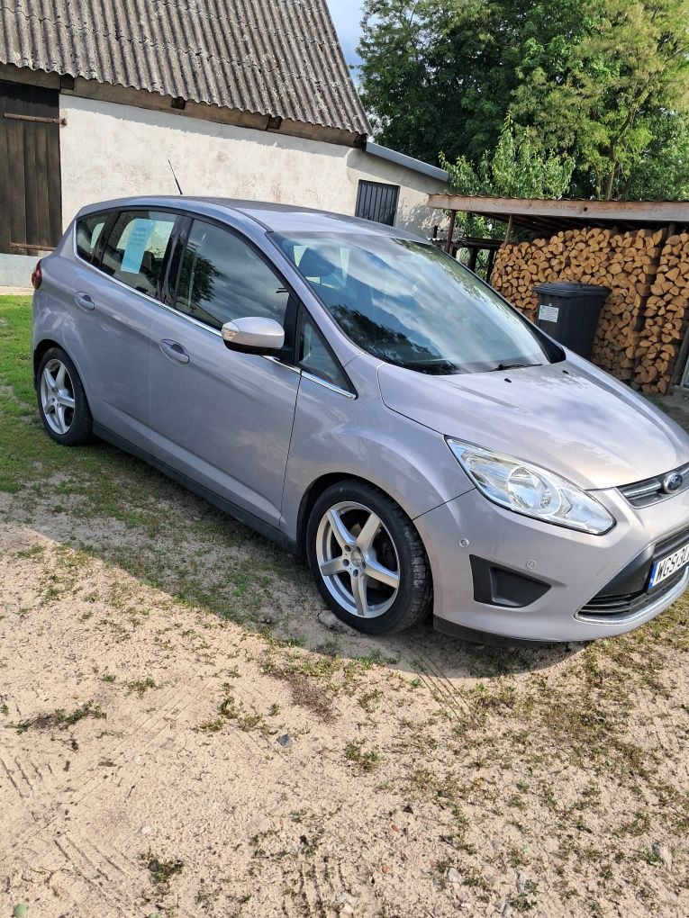 Ford C max 2010.
