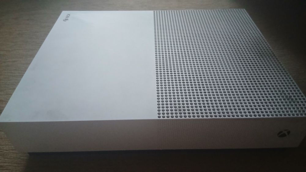 X box one s all digital 1 tb