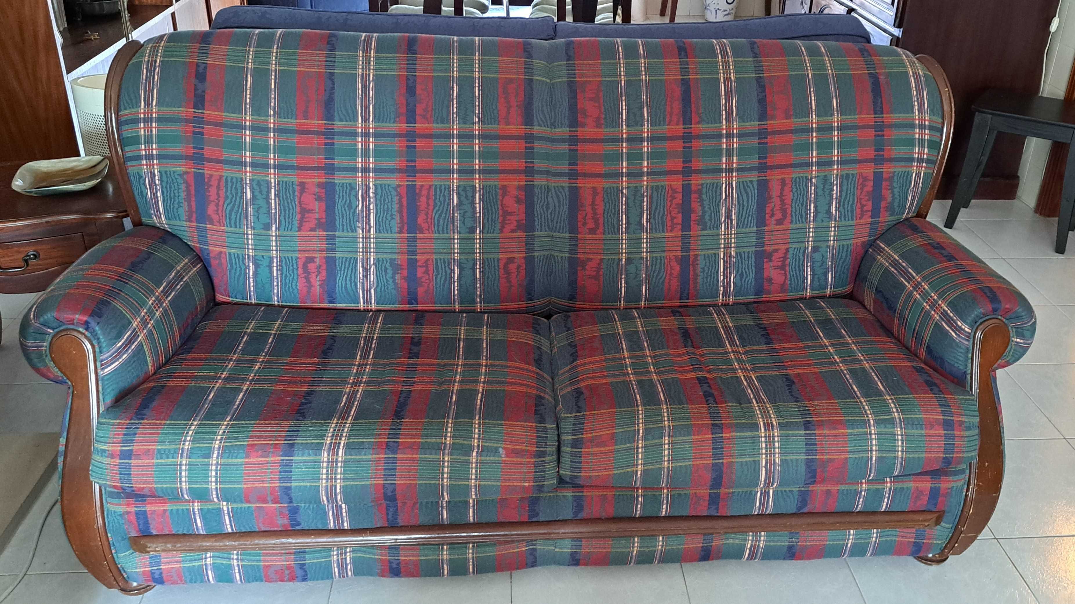 Conjunto de 3 sofás, ótimo estado