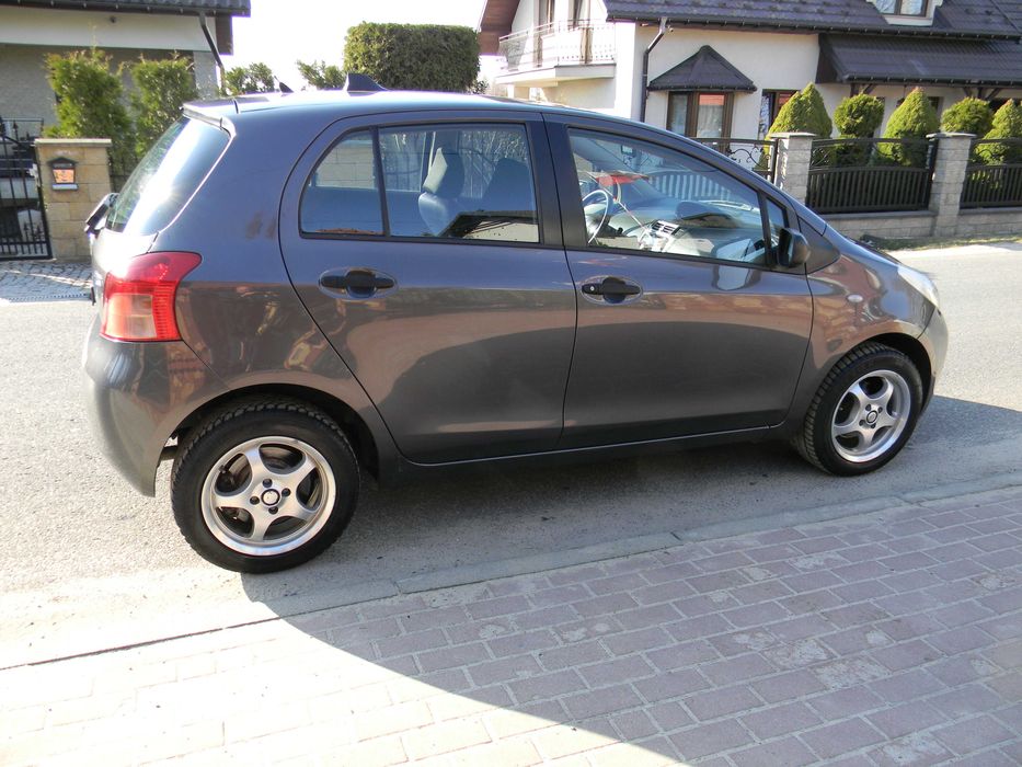 Toyota Yaris 1.3B-Na Oryginale