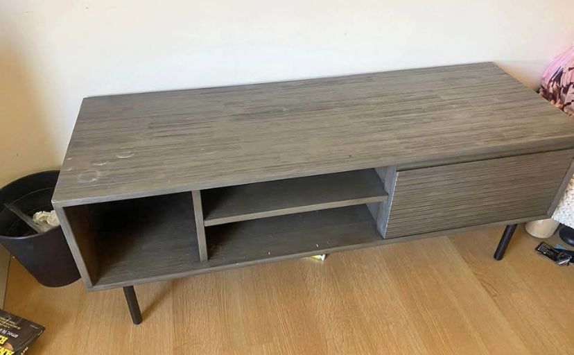 Conjunto Secretária e mesa de apoio URGENTE