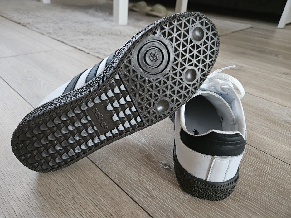 Buty damskie sportowe 38