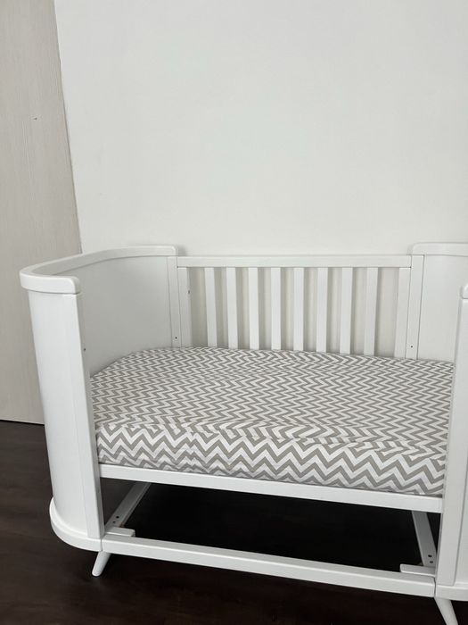 Ліжечко дитяче з маятником в комплекті