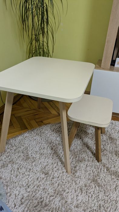 Дитячий столик і стільчик