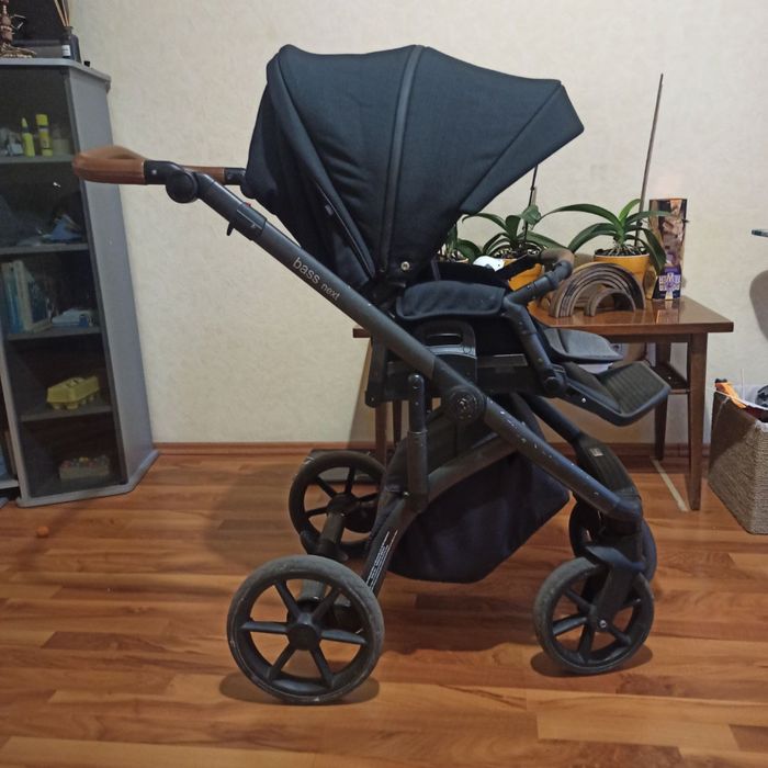 Коляска 2 в 1 Roan Bass Next