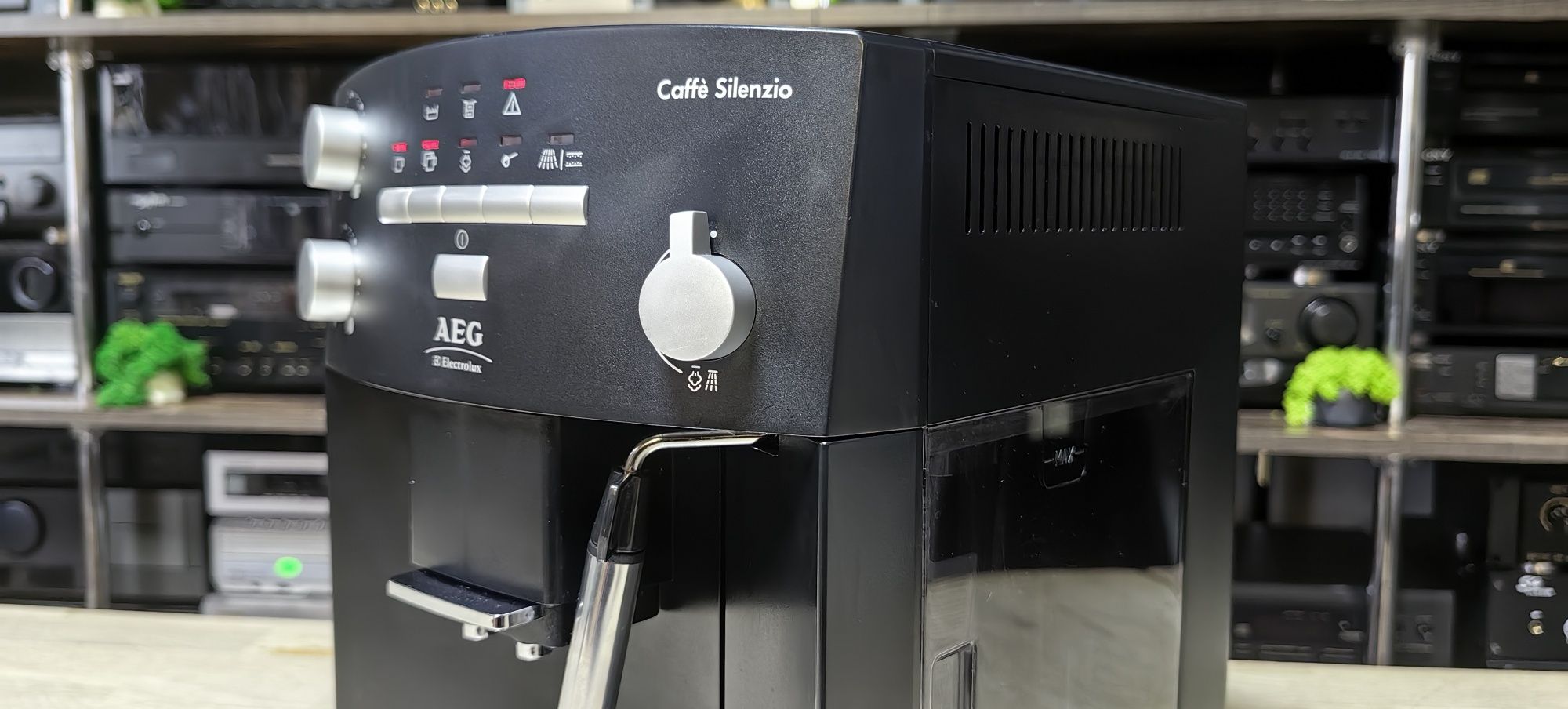 Кавова машина AEG Caffe Silenzio