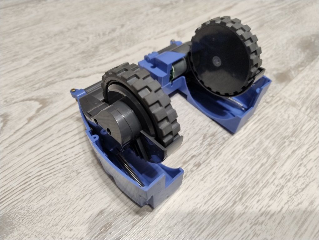 Moduł koła lewego ,L` + Moduł koła prawego ,R` Irobot Roomba 630