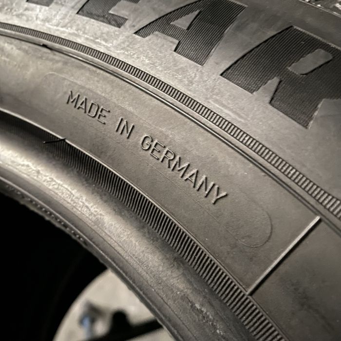 Шини 235/55/18 - 4шт Goodyear UltraGrip P+ SUV зима