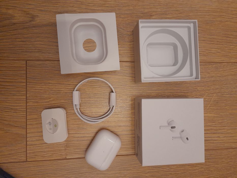 Apple AirPods 2 Pro