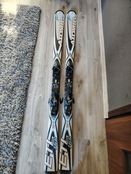 Sprzedam Narty Atomic z butami Salomon.