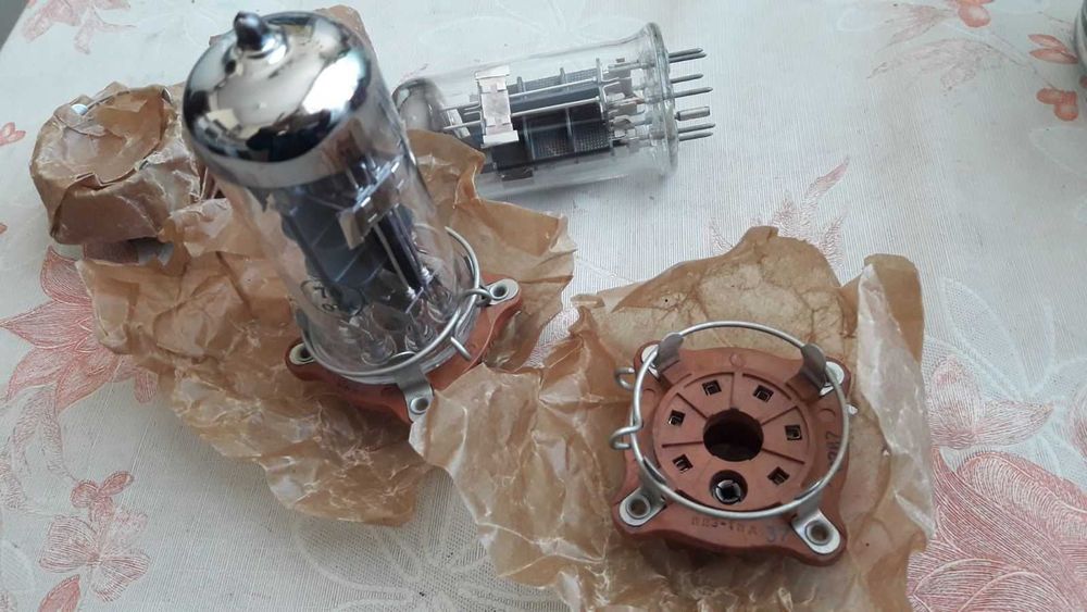 Панельки керамические для радиоламп