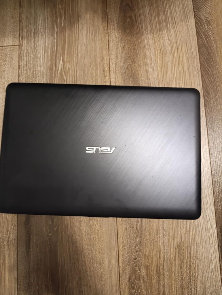 Notebook Asus f543ma