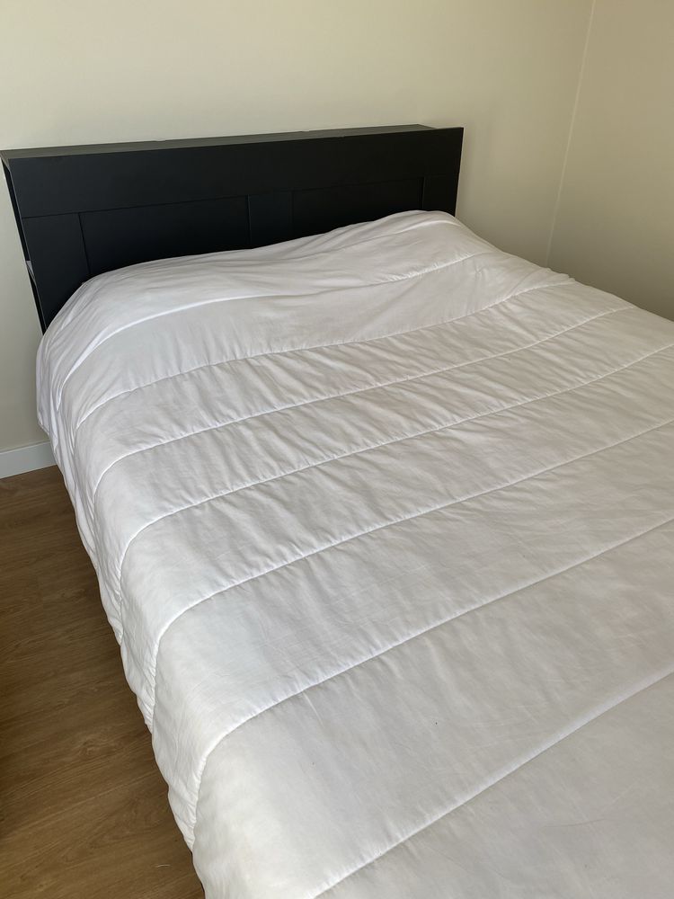 Estr. cama c/arrumação e cabeceira, branco/Lönset, 140x200 cm