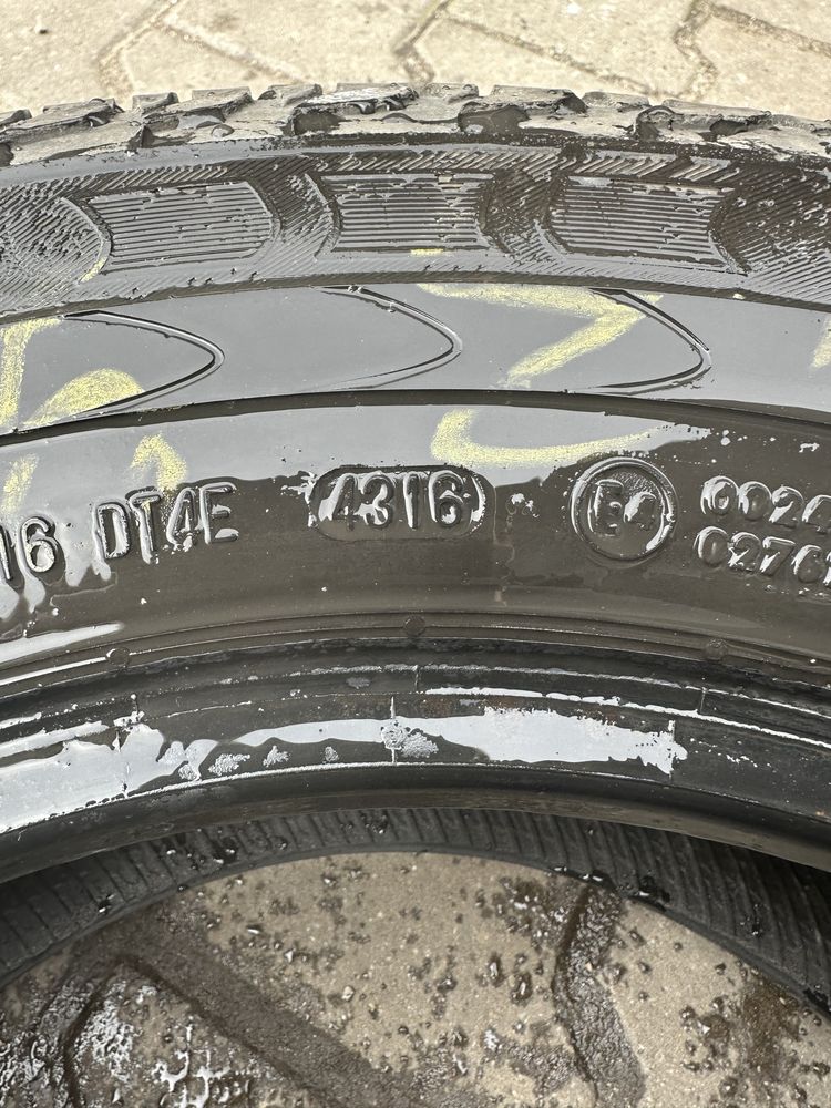 Continental 215/65 R15C