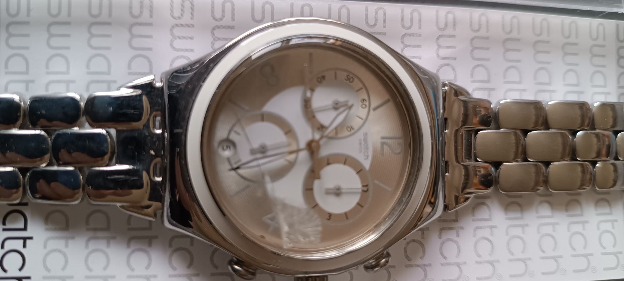 Relógio Swatch a funcionar perfeitamente