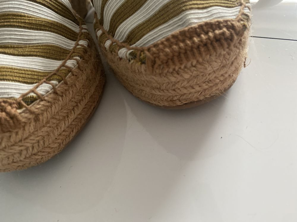 Espadryle na koturni Replay