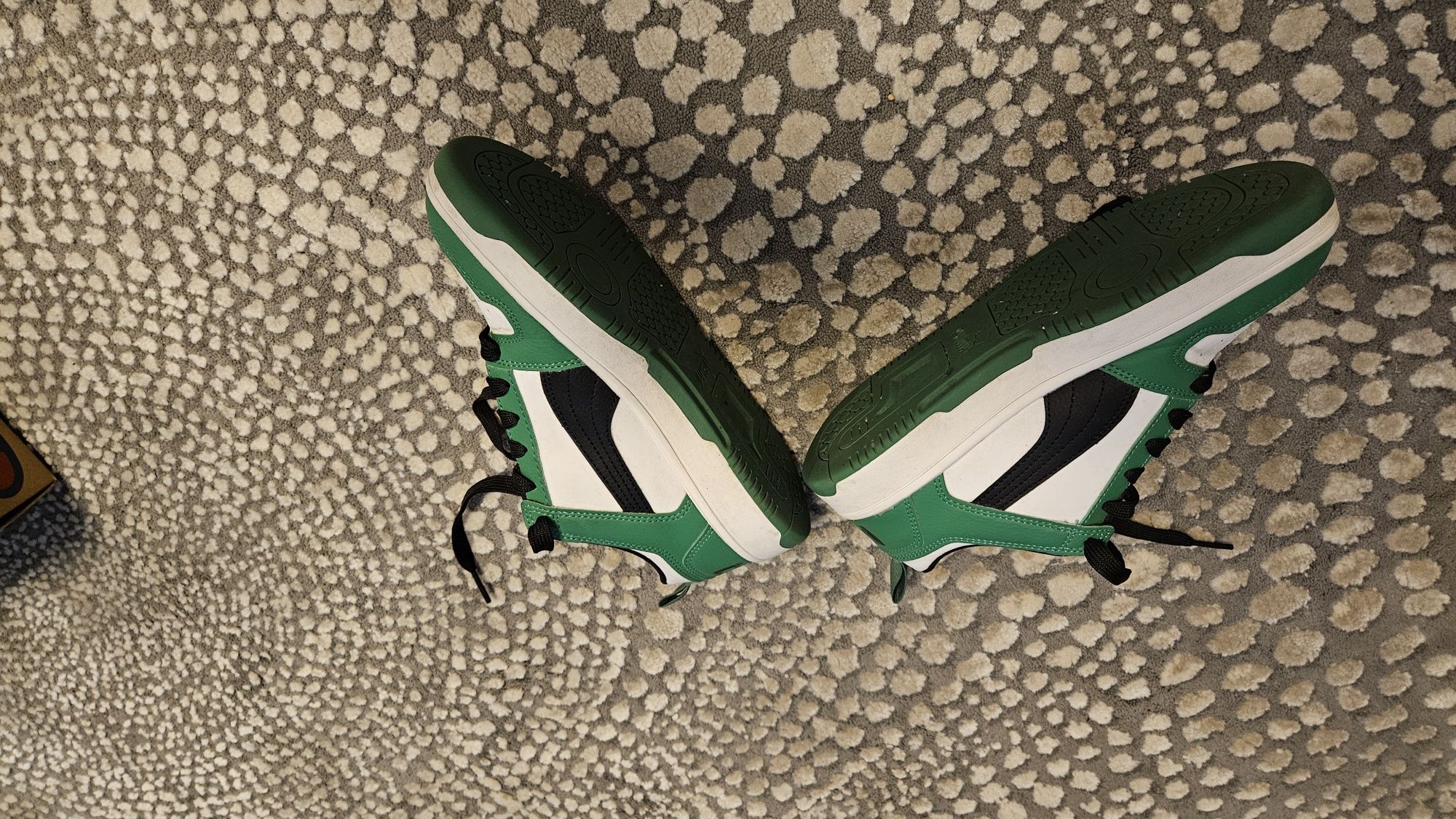 !STAN BDB! Buty Puma zielone-białe REBOUND Layup 38
REBOUND LAYUP