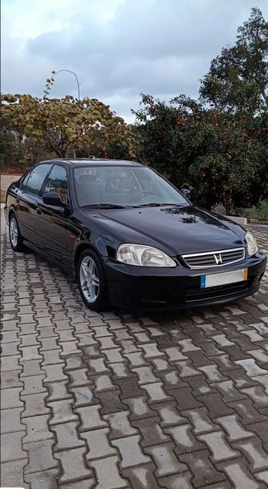 Honda Civic 1.5i LS
