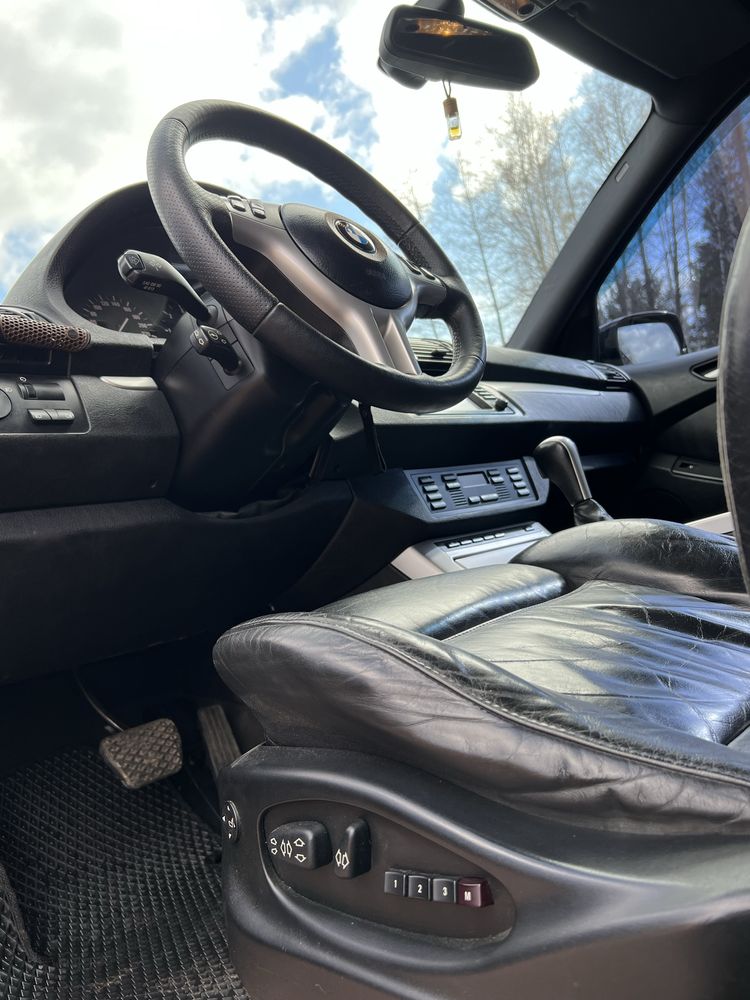 Продам бмв х5 е53