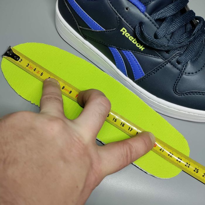 оригінальні Reebok р35 довжина устілки по факту 23.5см