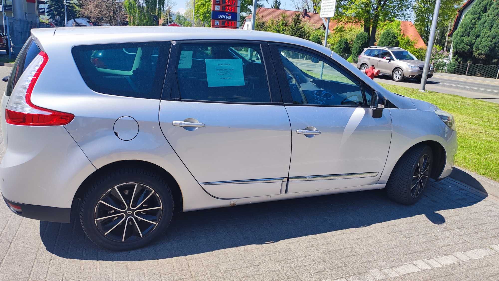 Renault Grand Scenic 2012r. 2.0 dCi Bose