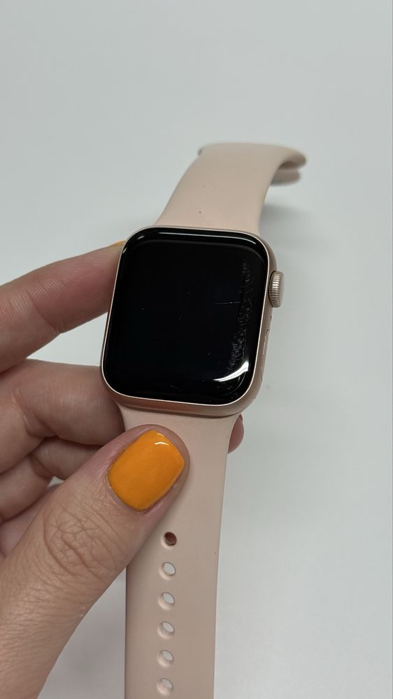 Apple Watch 5 40 mm MWV72