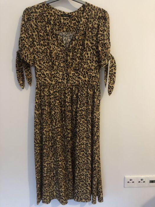 Sukienka r. 36 S Femestage pantarka krotki rekaw midi rozpinana guziki