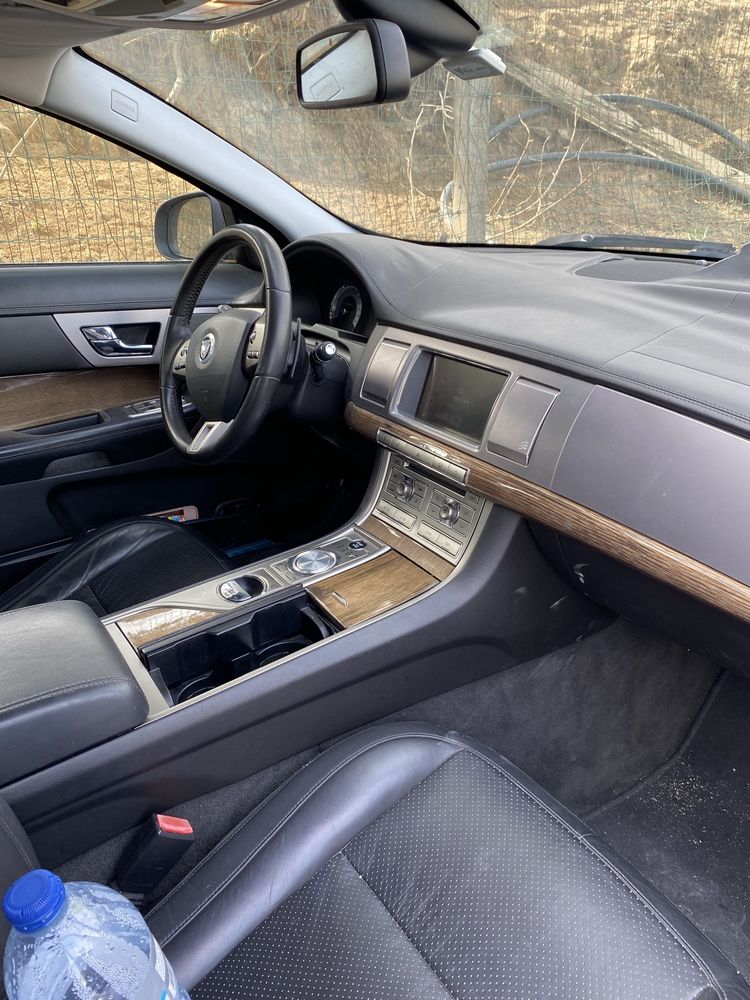 Jaguar XF 2.7D Primium luxury