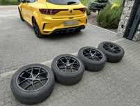 Koła 18” | Felgi JR SL01 18x8.5 + Opony 245/40 Pirelli P Zero Trofeo R