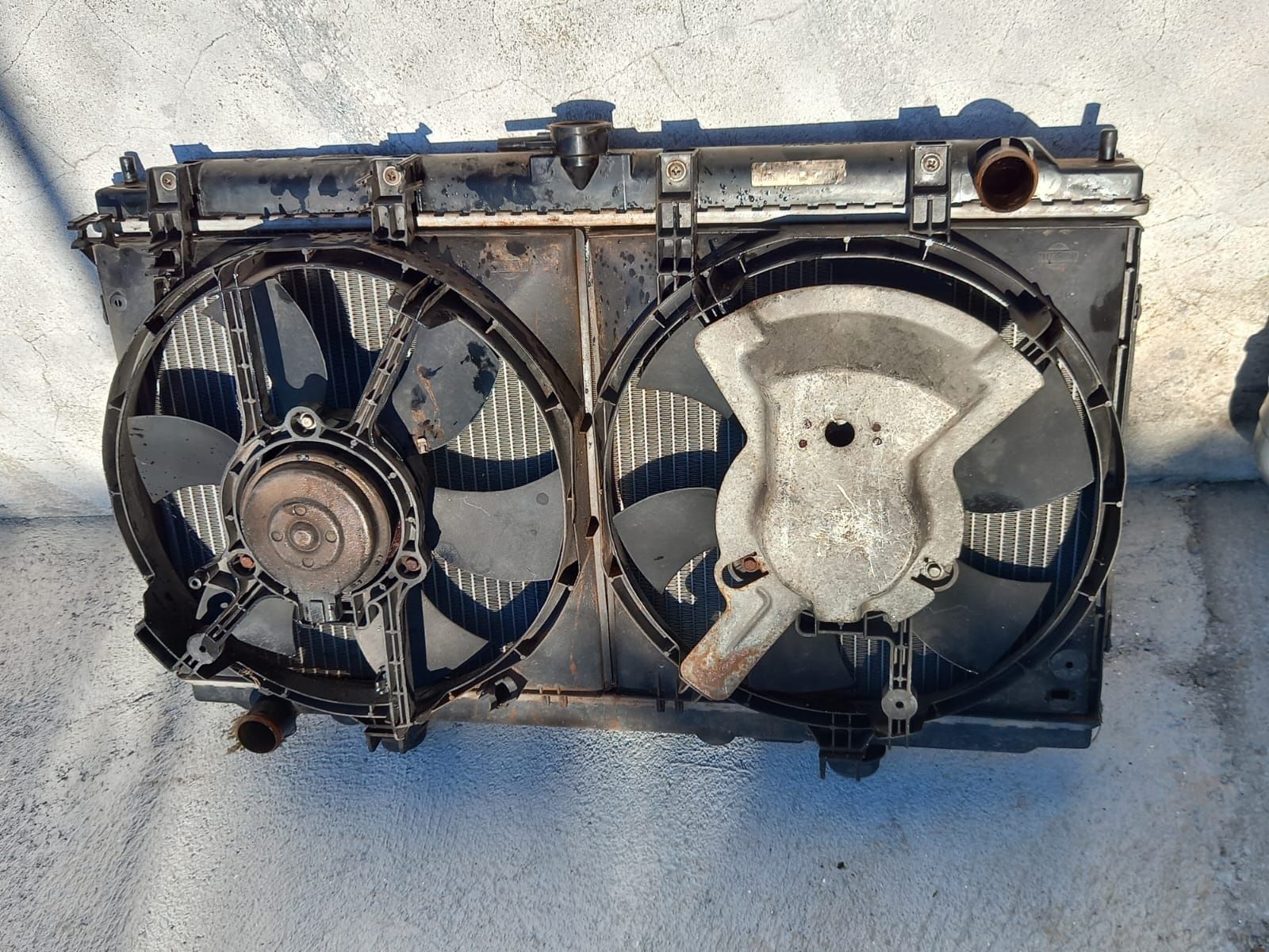 Radiador com termoventiladores Nissan Primera P11 2.0TD 1997