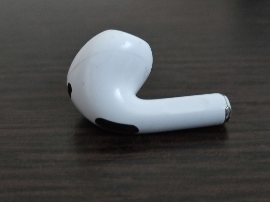 Наушник APPLE AIRPODS 3 Generation правый A2564 Оригинал